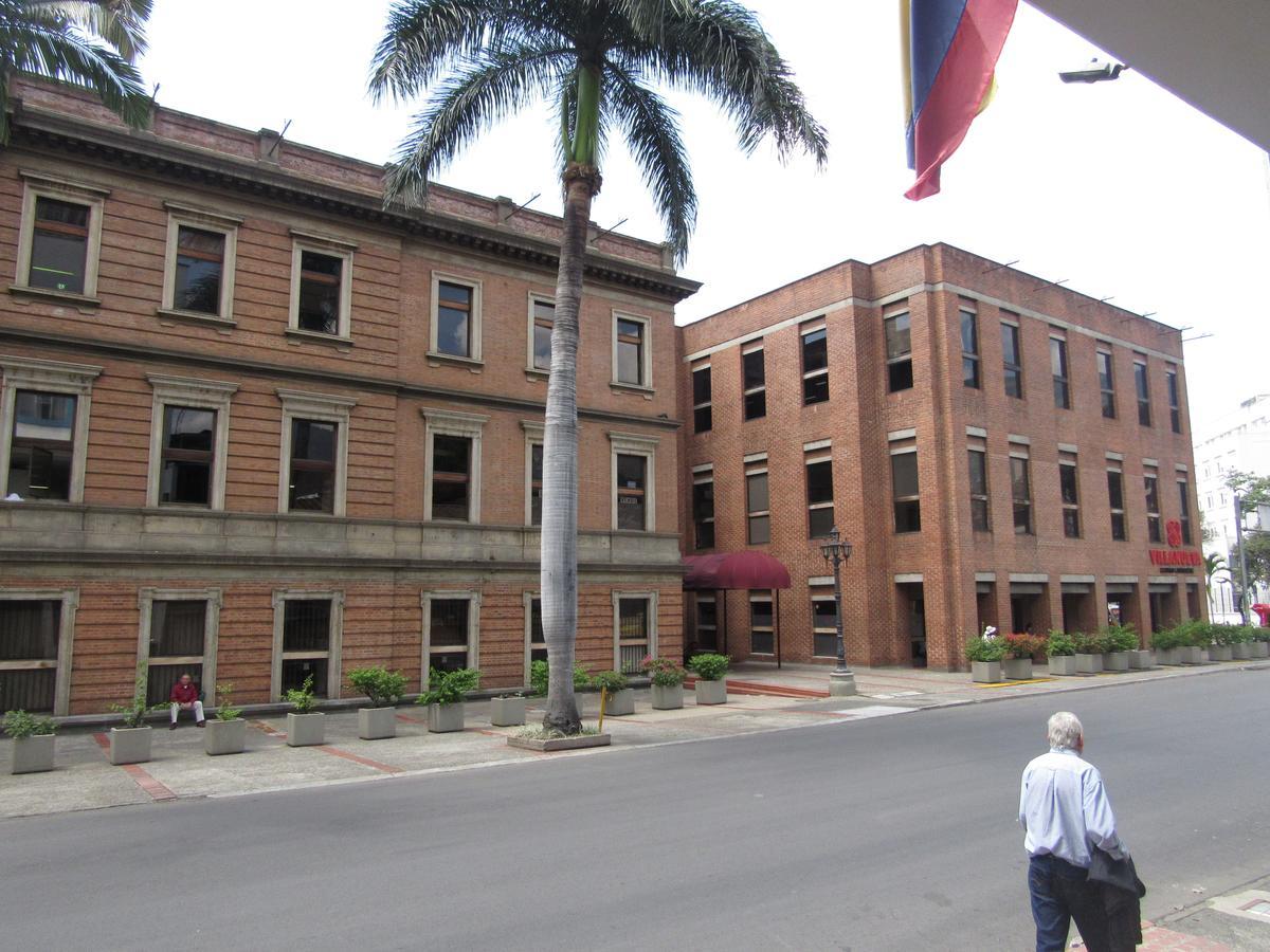 Hotel Cristal Medellin Exterior photo