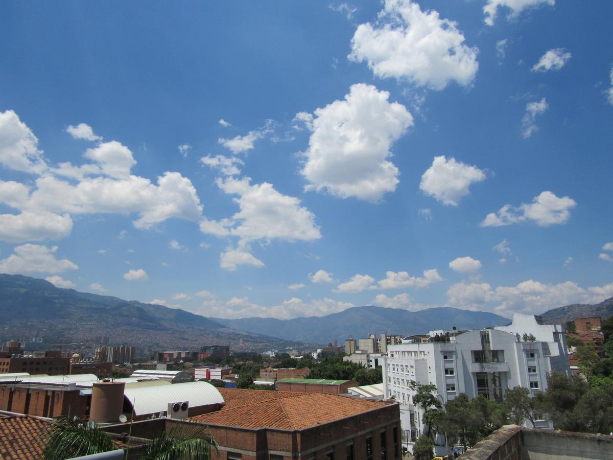 Hotel Cristal Medellin Exterior photo